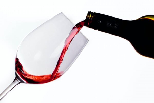Le regole per acquistare il vino online